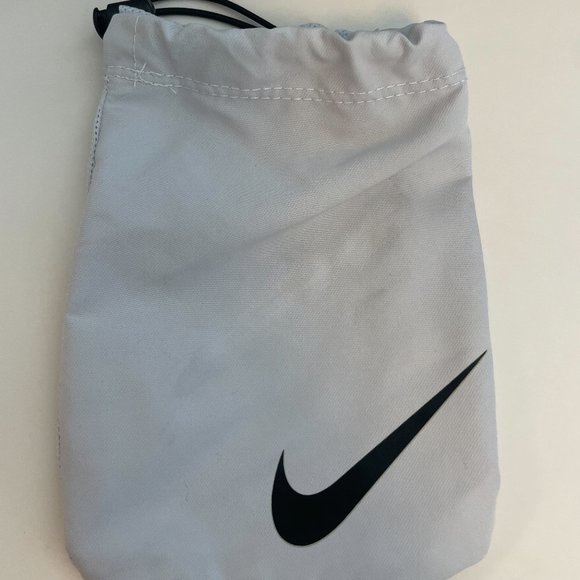 Nike New Solar Sleeve with DRI-FIT Technology White Mens -L/XL - Picture 3 of 3
